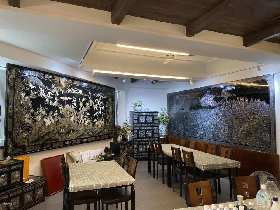 Busan Traditional Craft Experience | Create Your Own Mother-of-Pearl Lacquerware (Najeonchilgi) & Korean Tea Ceremony
