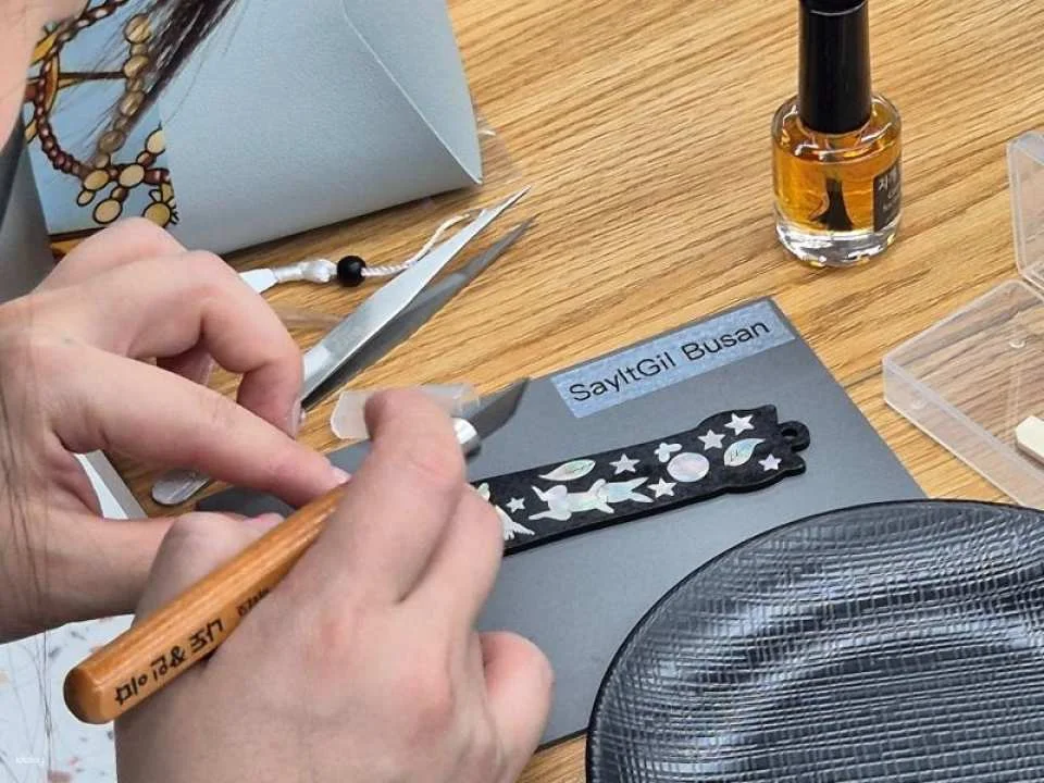 Busan Traditional Craft Experience | Create Your Own Mother-of-Pearl Lacquerware (Najeonchilgi) & Korean Tea Ceremony
