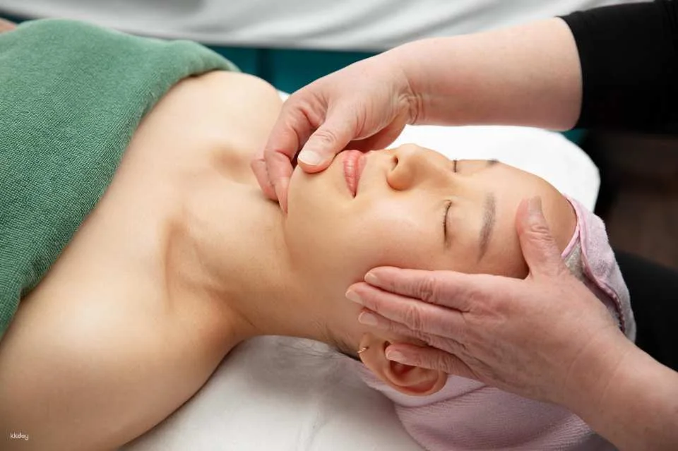 Myeongdong Dream Body Massage & K-Beauty Facial in Seoul