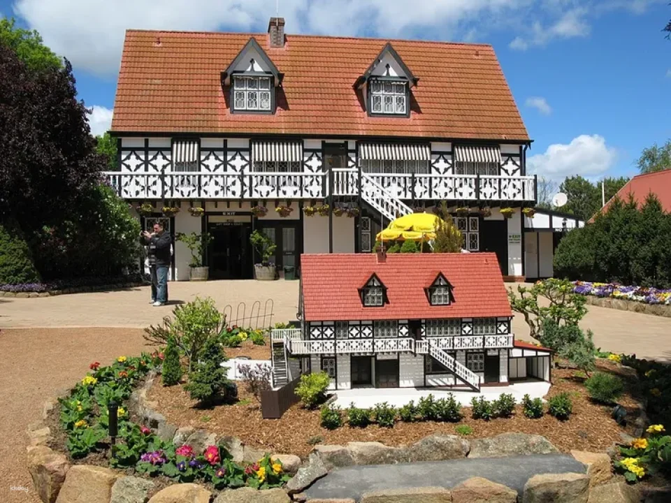 Cockington Green Gardens Admission Ticket | Canberra