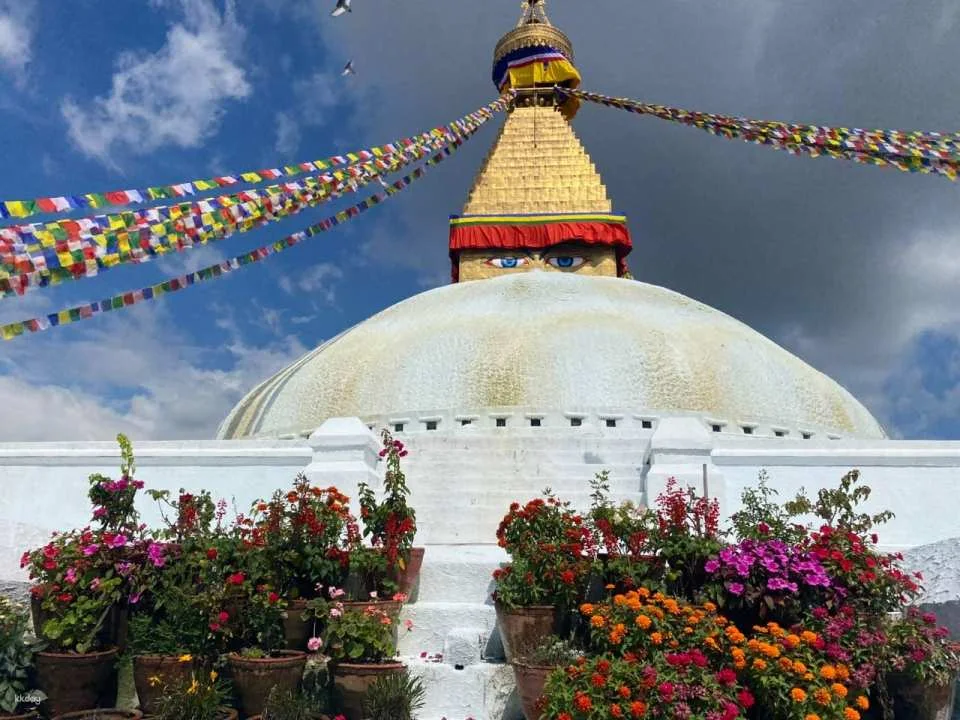 Tea with a Monk in Kathmandu: Authentic Buddhist Culture Experience