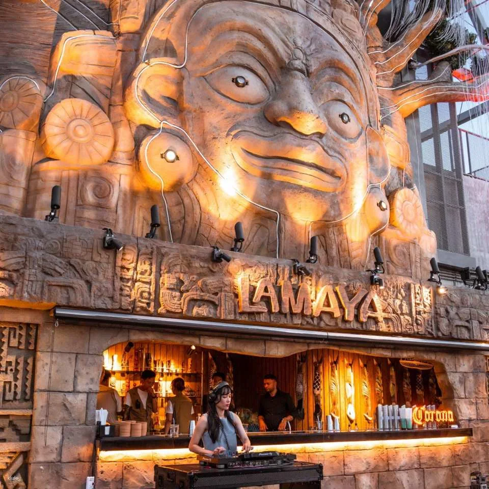 Lamaya Bangkok's Rooftop Fire show & Lighting show | Thailand