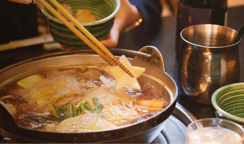 [Guaranteed Departure] Guided Tour of Tokyo Grand Sumo Retirement Ceremony & Hair-Cutting Ceremony with Hair-Cutting Experience | Chanko Nabe Lunch Included