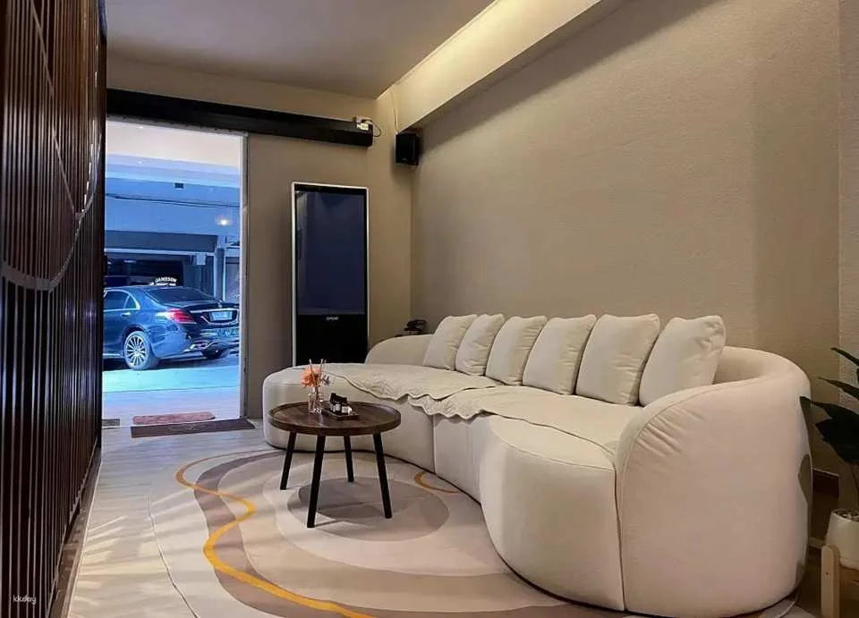 Signiel Massage - Ekkamai Branch