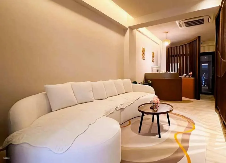 Signiel Massage - Ekkamai Branch