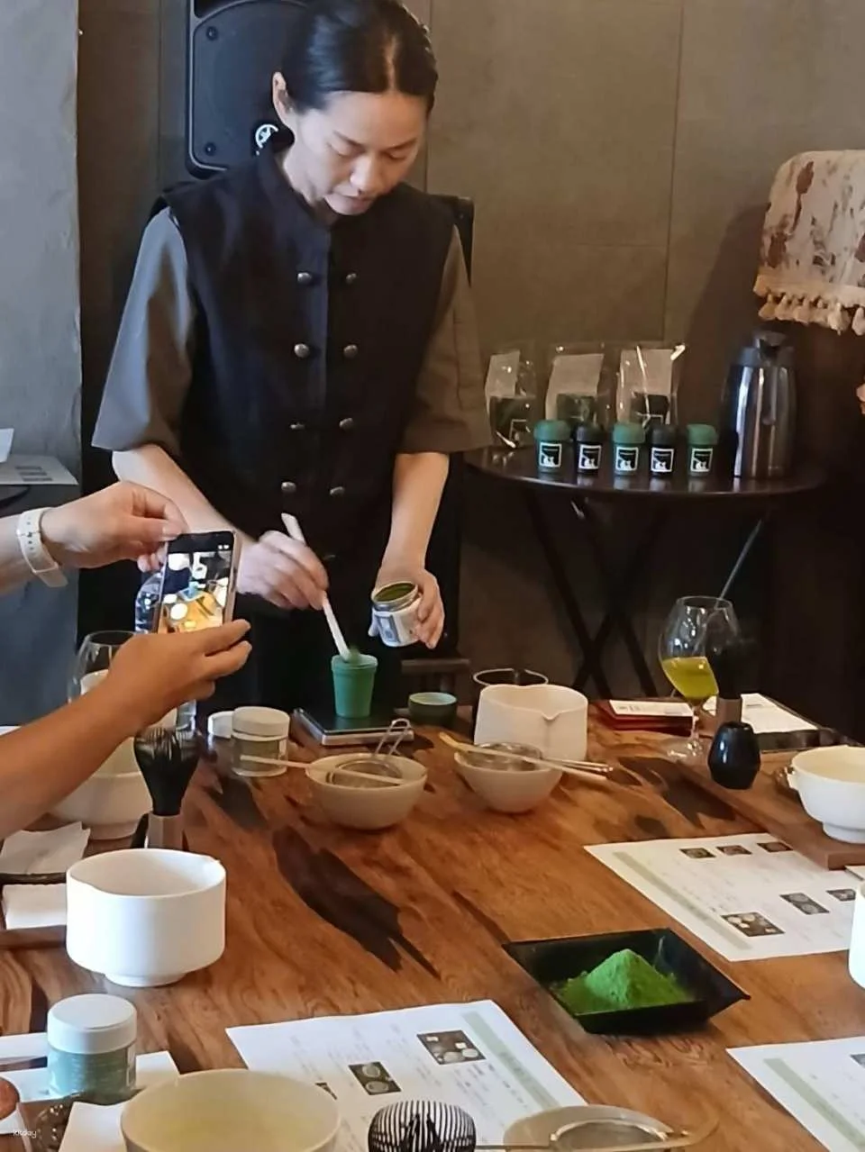 Kagoshima Tea Experience: Authentic Matcha Making＆Tasting