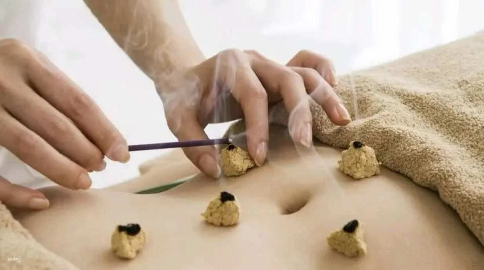 Beijing CBD Core Area | Kangrentang Traditional Chinese Medicine Massage + Moxibustion Dual Relaxation Package | Inherited Intangible Cultural Heritage Techniques, 60-Minute Deep Relaxation, Popular Japanese and Korean Wellness Techniques (Chinese/English Service)