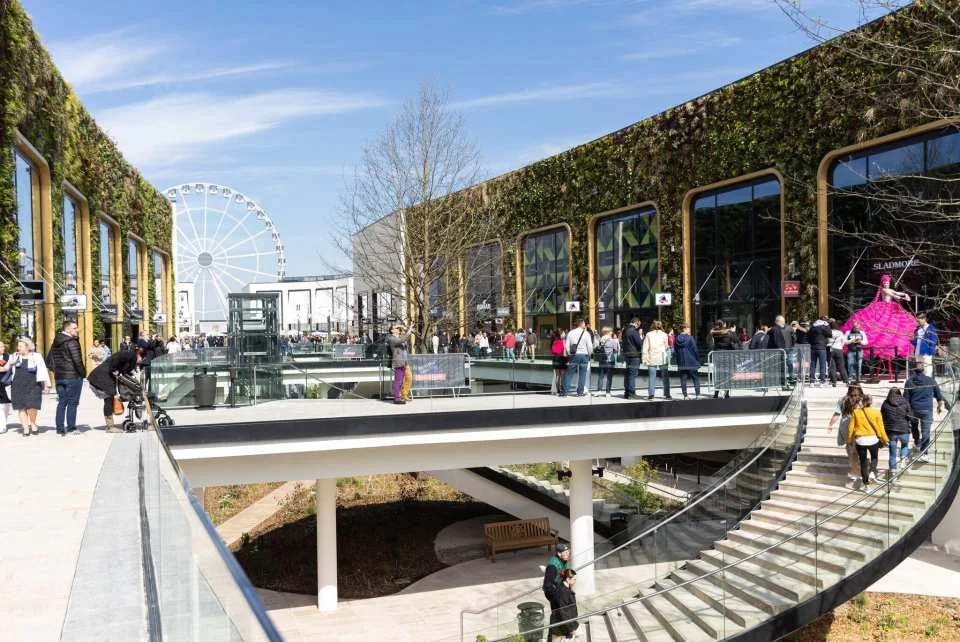 Paris Outlet Shopping: Experience Package to McArthurGlen Paris-Giverny - With Monet Foundation Ticket