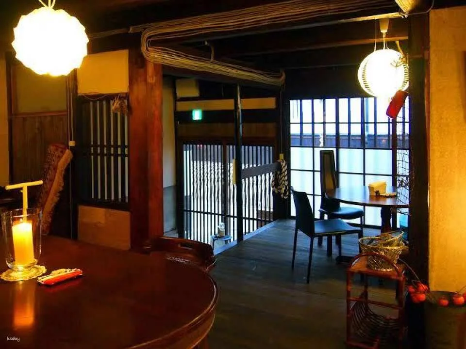 Experience art in Takehara Hiroshima by Cafe Like a trip