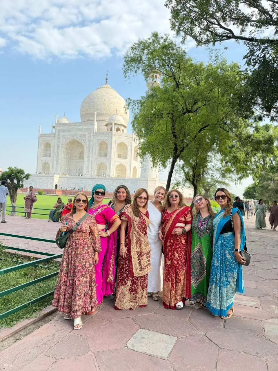 Taj Mahal overland tour from cruise port India