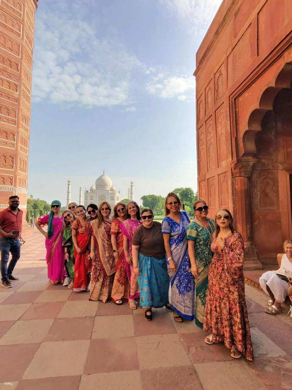 Taj Mahal overland tour from cruise port India