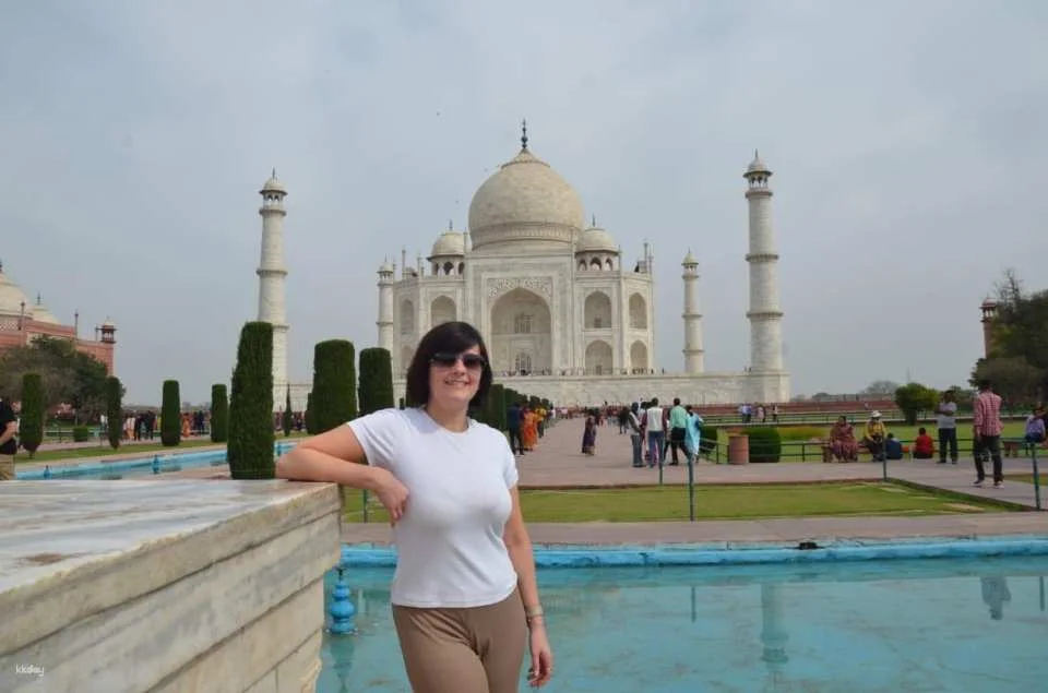 Taj Mahal overland tour from cruise port India