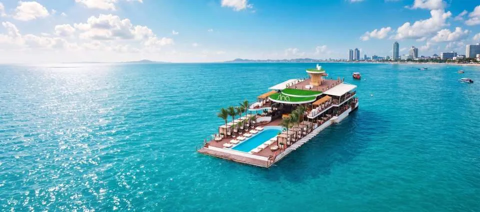 Pattaya Sina Floating Beach Club Experience