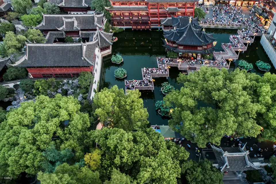 Ancient Charm Meets Modernity | Yu Garden · Double-Decker Sightseeing Bus · Jin Mao Tower One-Stop Experience
