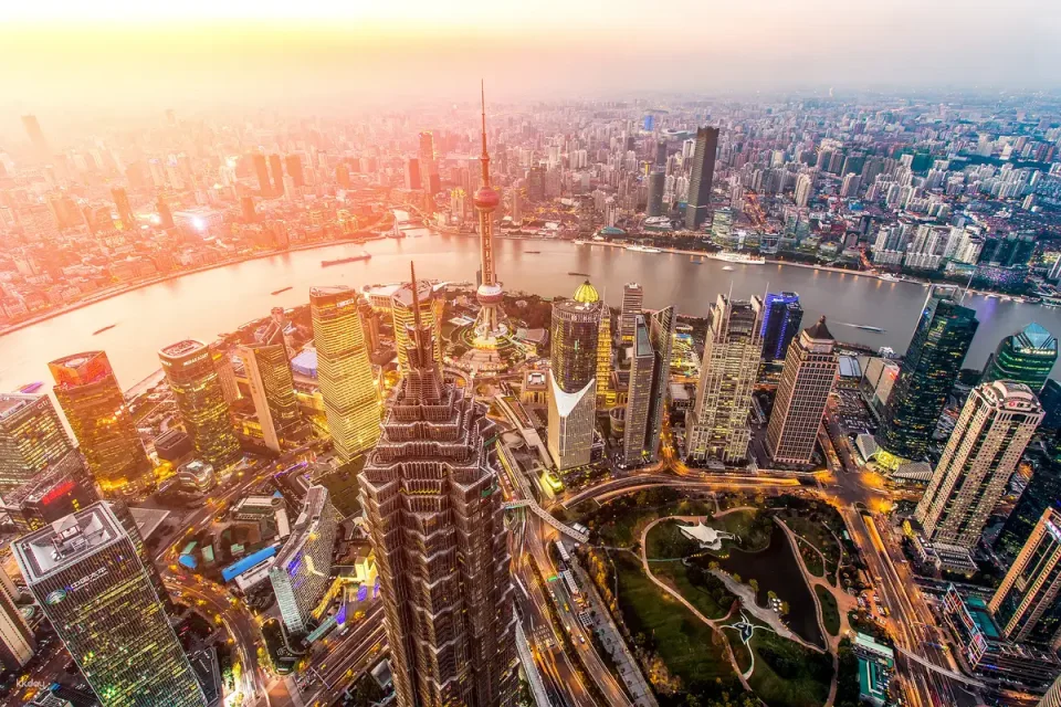 Ancient Charm Meets Modernity | Yu Garden · Double-Decker Sightseeing Bus · Jin Mao Tower One-Stop Experience
