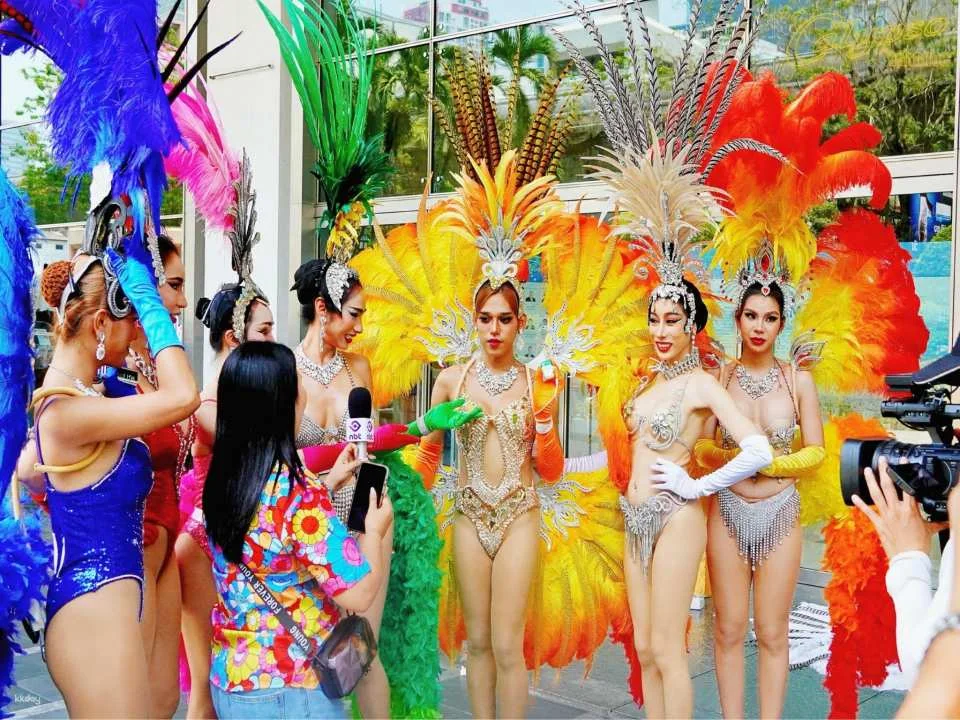 Combo ticket Calypso Cabaret Show & Thainosaur Museum at Asiatique The Riverfront | Bangkok