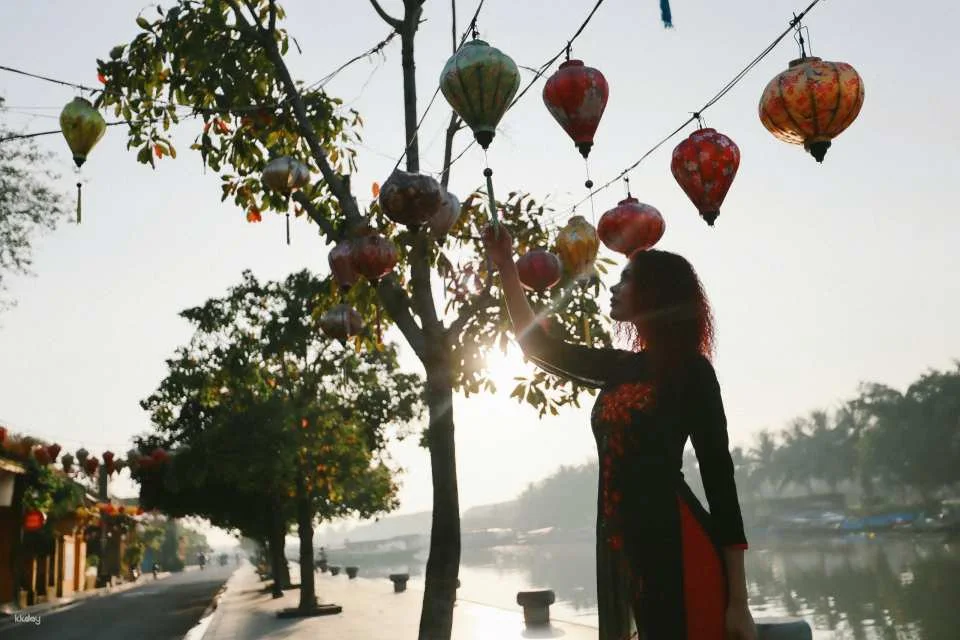 Hoi An Sunrise Photoshoot: Private Early Morning Photographer