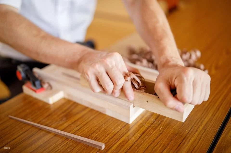 Osaka Machiya-Style Japanese Room Chopstick Making Experience: Engraving Service, Paulownia Box, and Furoshiki