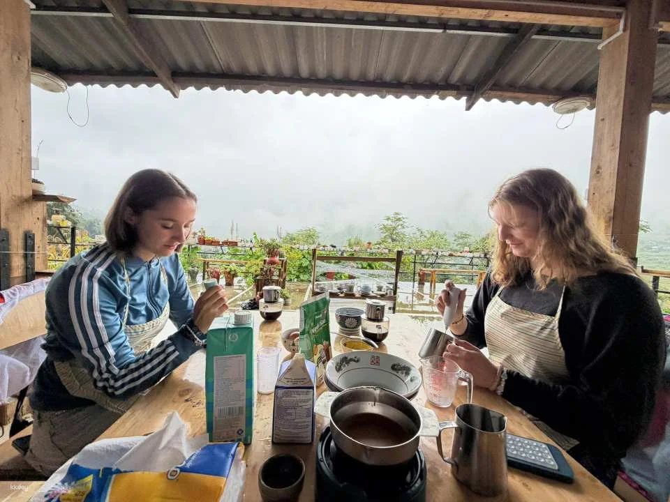 Sapa Vietnamese Coffee & H’mong Batik Making Workshop