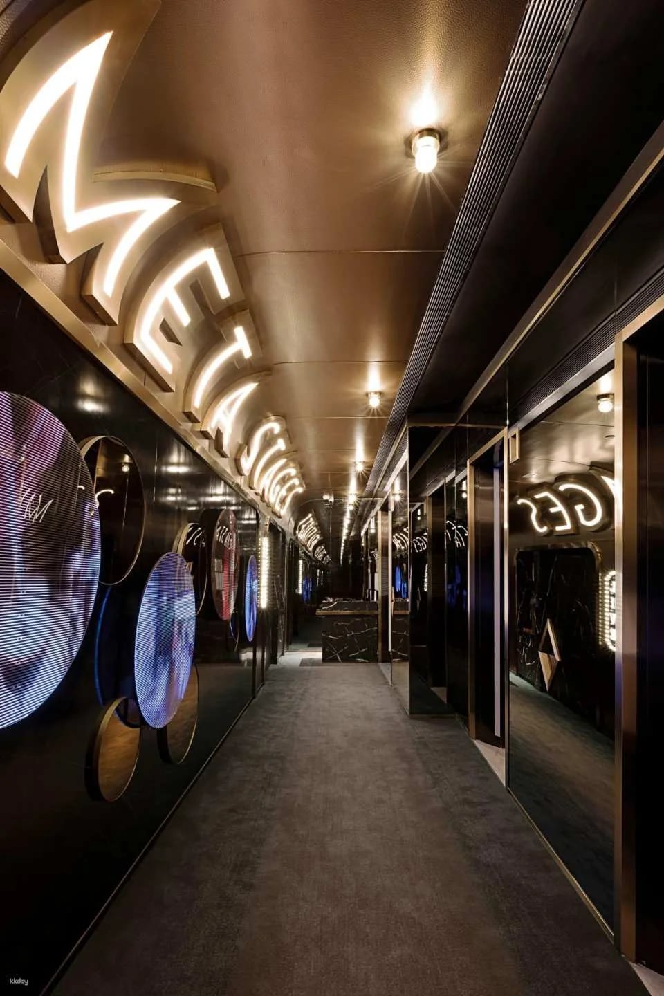 [KKday Member Exclusive] “Desire City” – Hong Kong’s Only Immersive Male Show, Back with a Bang! | Night Out in Vegas 2026 | Wan Chai