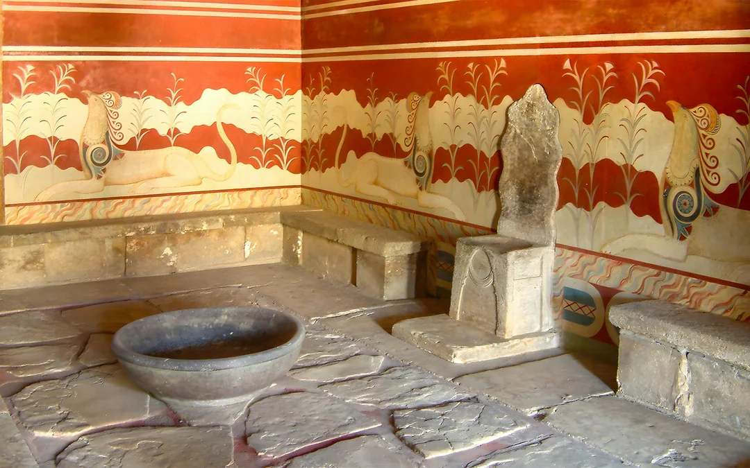 Knossos Palace Small Group Guided Tour with Entry Tickets Image 3