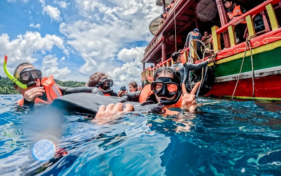 Koh Chang 3 or 4-Island Big Boat Snorkeling Tour with Lunch Image 3