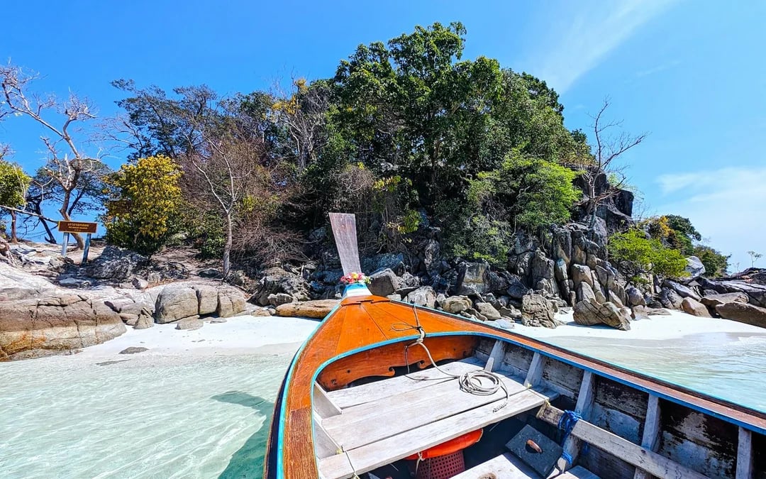 Koh Lipe Private Longtail Boat Island-Hopping and Snorkeling Tour Image 11
