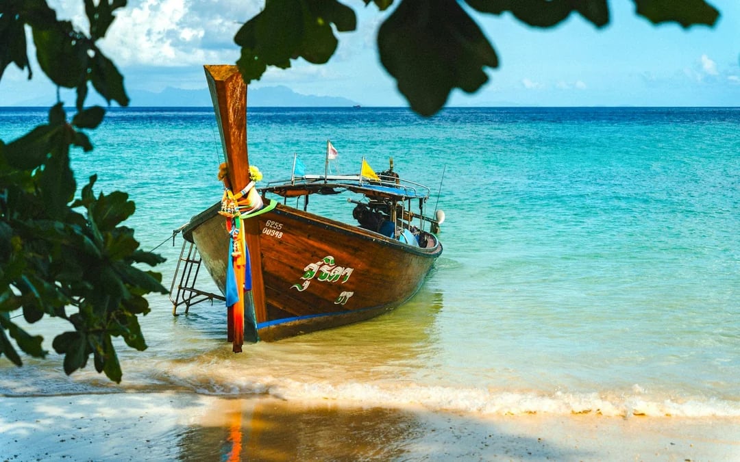 Koh Lipe Private Longtail Boat Island-Hopping and Snorkeling Tour Image 10