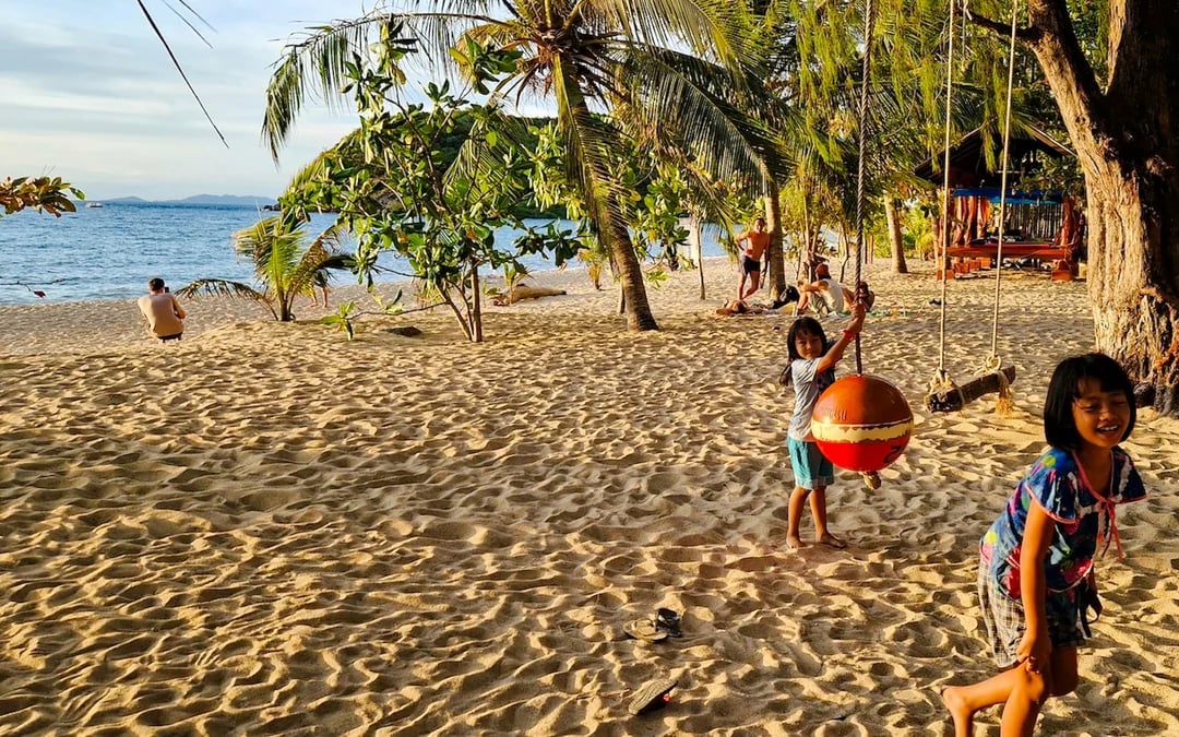 Koh Phangan Private Car Island Highlights Tour with Snorkeling Image 5