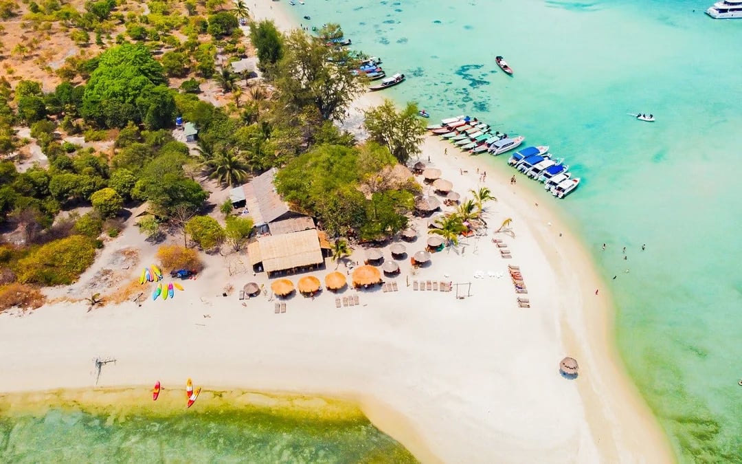 Koh Samui Pig Island Speedboat Tour with Lunch and Transfers Image 7