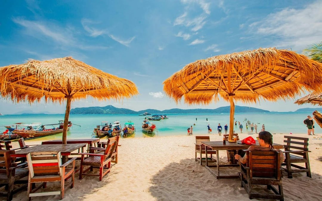 Koh Samui Pig Island Speedboat Tour with Lunch and Transfers Image 10