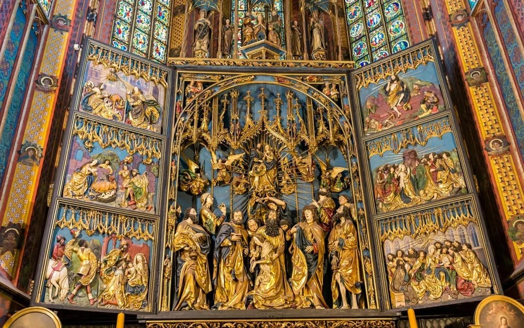 Krakow Guided Tour: Wawel Castle, Cathedral, the Old Town & St. Mary's Basilica Image 7