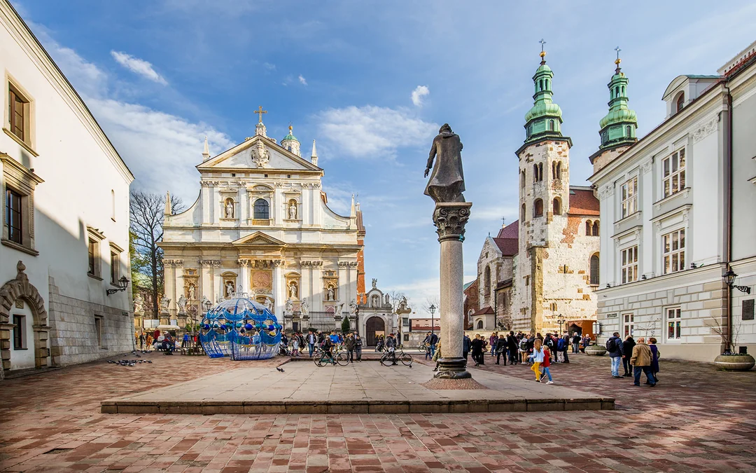 Krakow Old Town & Saint Mary's Basilica Express Guided Tour Image 5