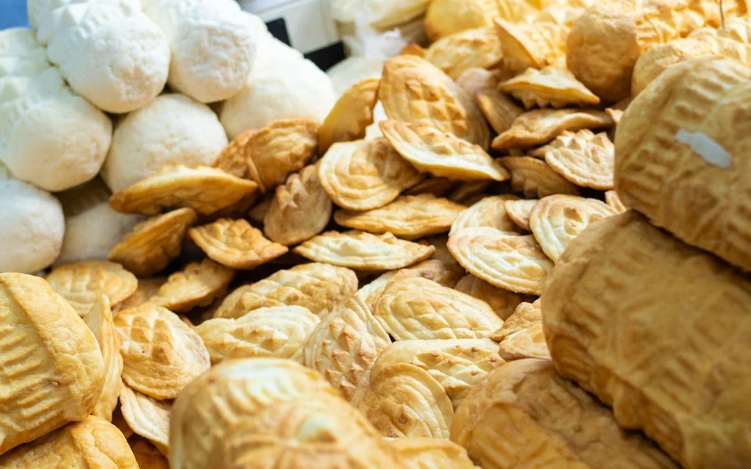 Krakow Old Town Guided Food Tour with Polish Specialties and Vodka Tastings Image 3