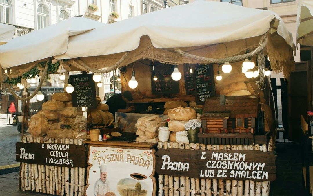 Krakow Old Town Guided Food Tour with Polish Specialties and Vodka Tastings Image 5