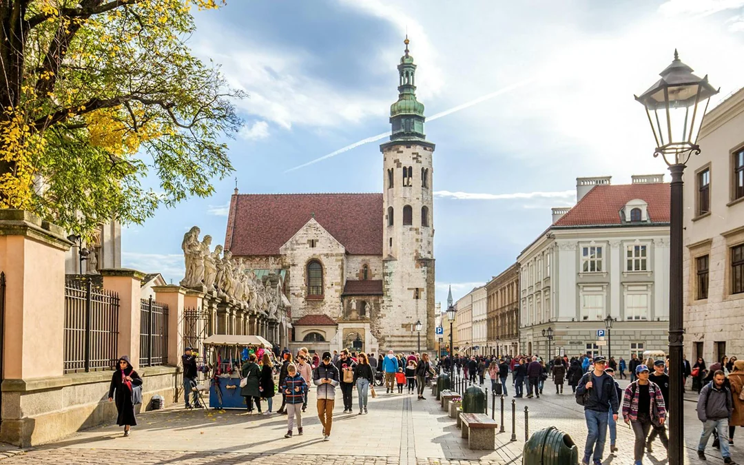 Krakow Old Town: St. Mary's Basilica and Rynek Underground Guided Tour Image 1