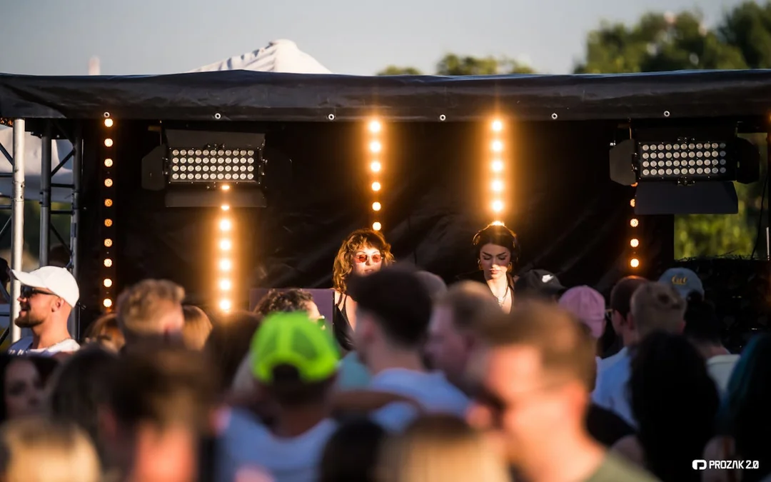 Krakow Rooftop Party & 1 Hour Unlimited Alcohol Club Crawl Image 2