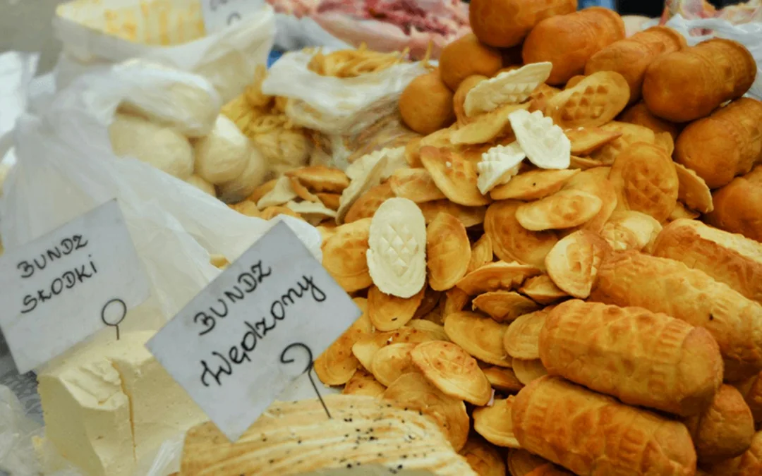 Kraków Street Food Tour & Historical Adventure Image 2