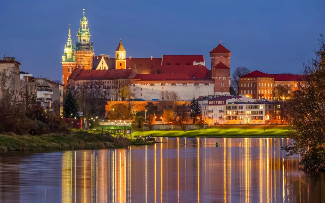 Krakow Vistula River Evening/Nighttime Sightseeing Cruise Image 4