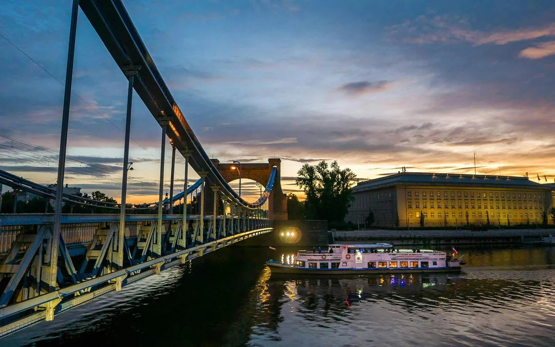 Krakow Vistula River Evening/Nighttime Sightseeing Cruise Image 5