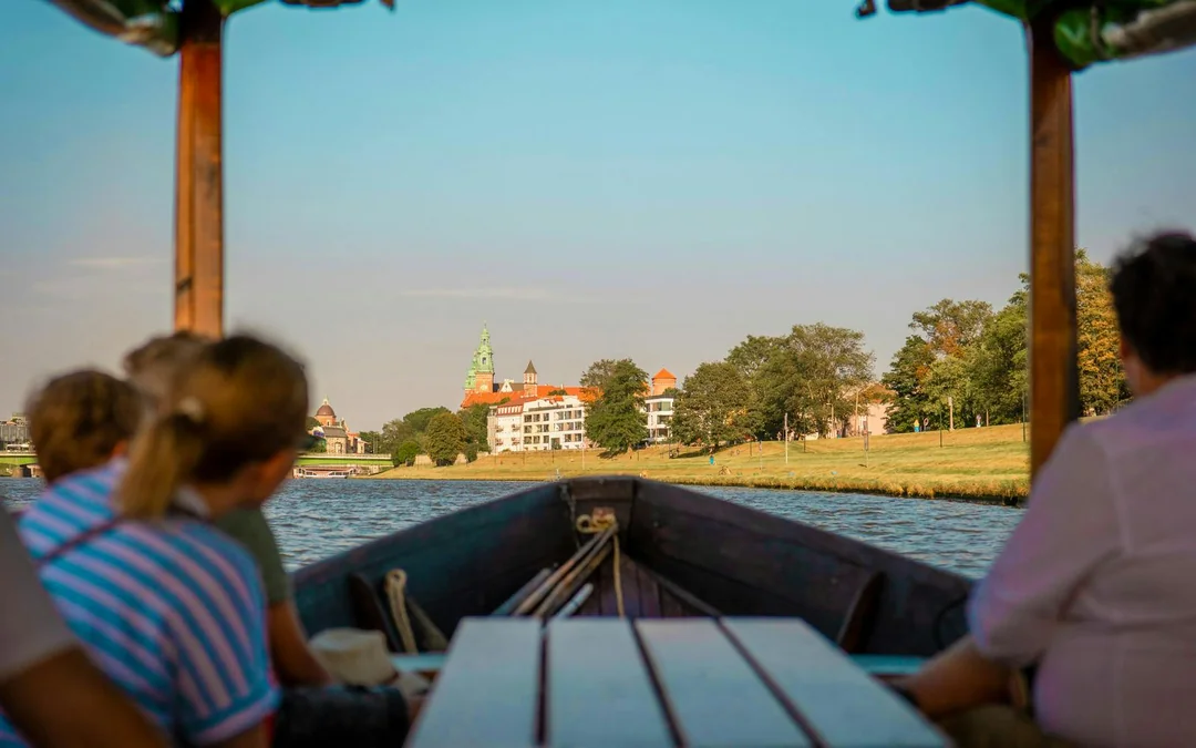 Krakow Vistula River Sightseeing Cruise on a Traditional Boat Image 3