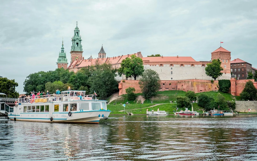 Krakow Vistula River Sightseeing Cruise Image 2