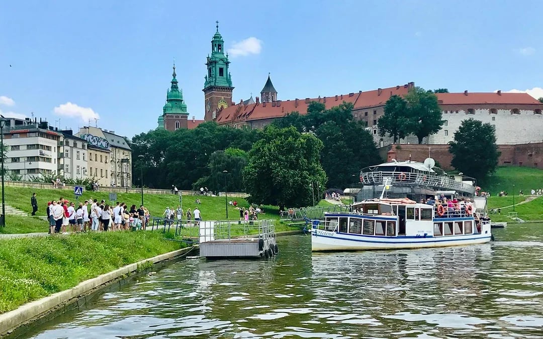 Krakow Vistula River Sightseeing Cruise Image 8