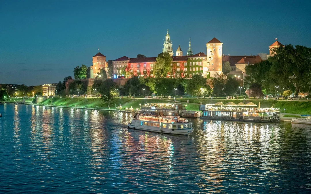 Krakow Vistula River Sightseeing Cruise Image 9