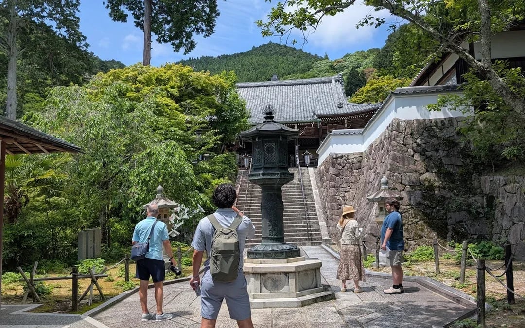 Kyoto E-Bike Tour of Bamboo Forests, Mountain Temples, and Local Sushi Lunch Image 7