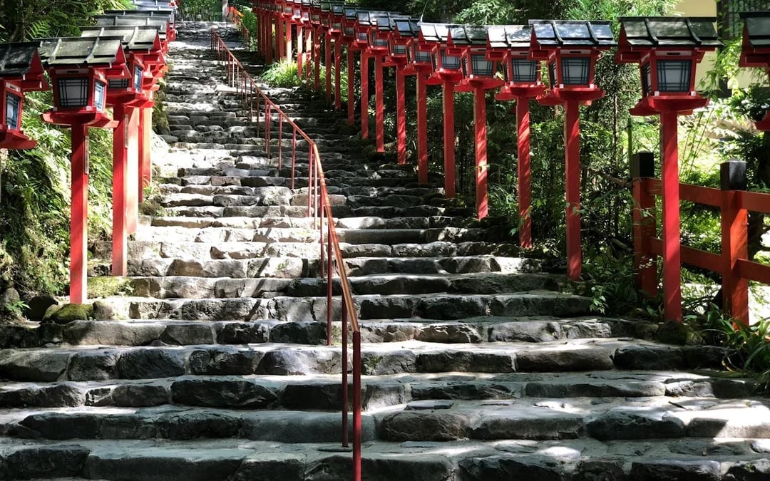 Kyoto Early Morning Guided Tour of Fushimi Inari, Nijo Castle, and Kinkaku-ji Image 4