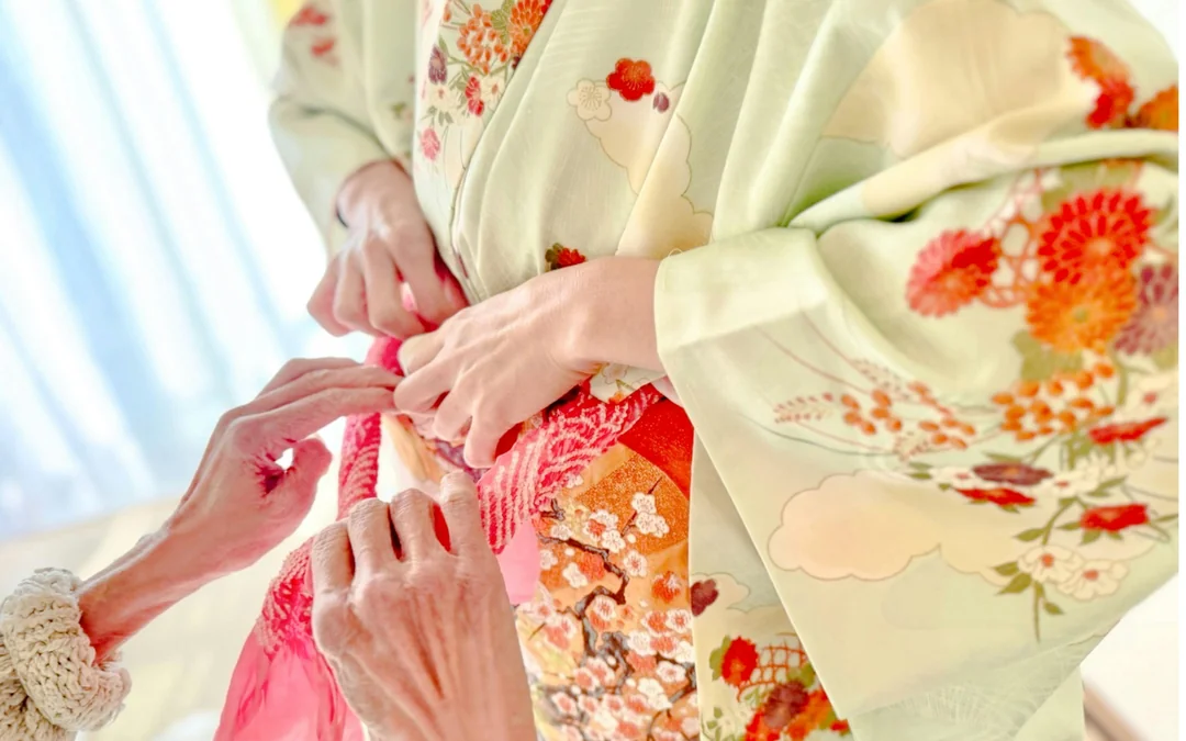 Kyoto Imperial Palace Area: Kimono Tea Ceremony in a 140-Year-Old Machiya Image 2