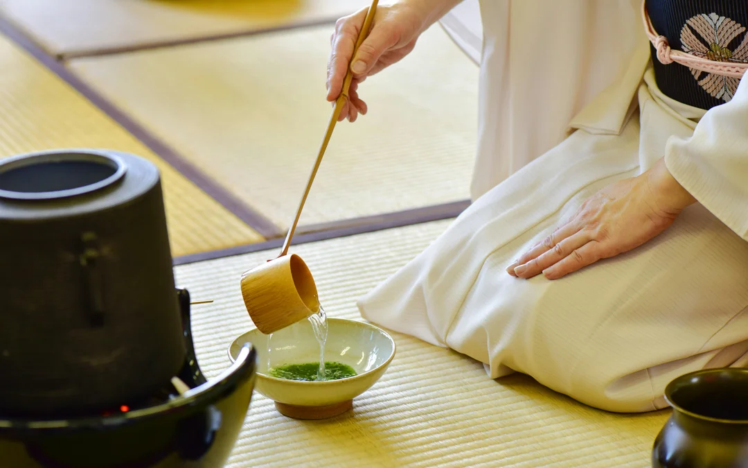 Kyoto Imperial Palace Area: Kimono Tea Ceremony in a 140-Year-Old Machiya Image 4