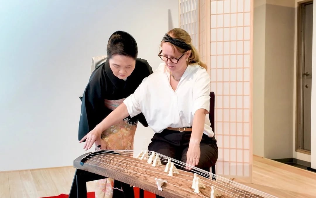 Kyoto: Japanese Traditional Instrument "KOTO" Lesson with Master Image 2
