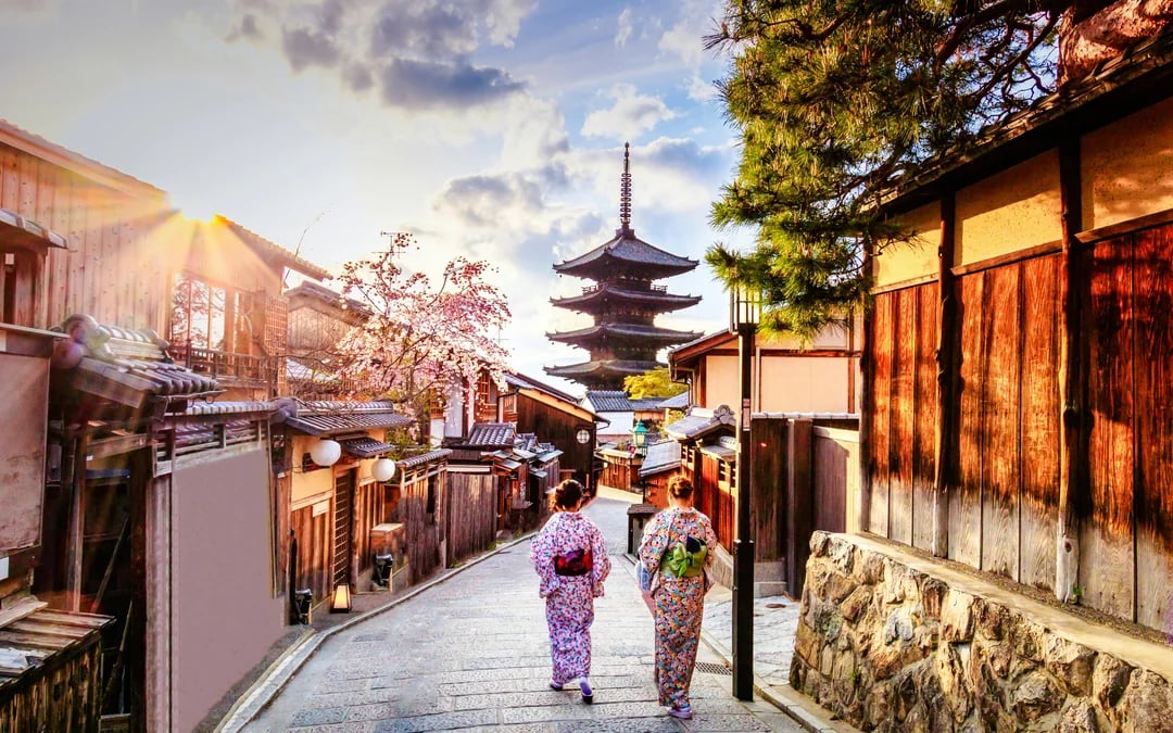 Kyoto: Kimono Rental near Kiyomizu-dera Image 6